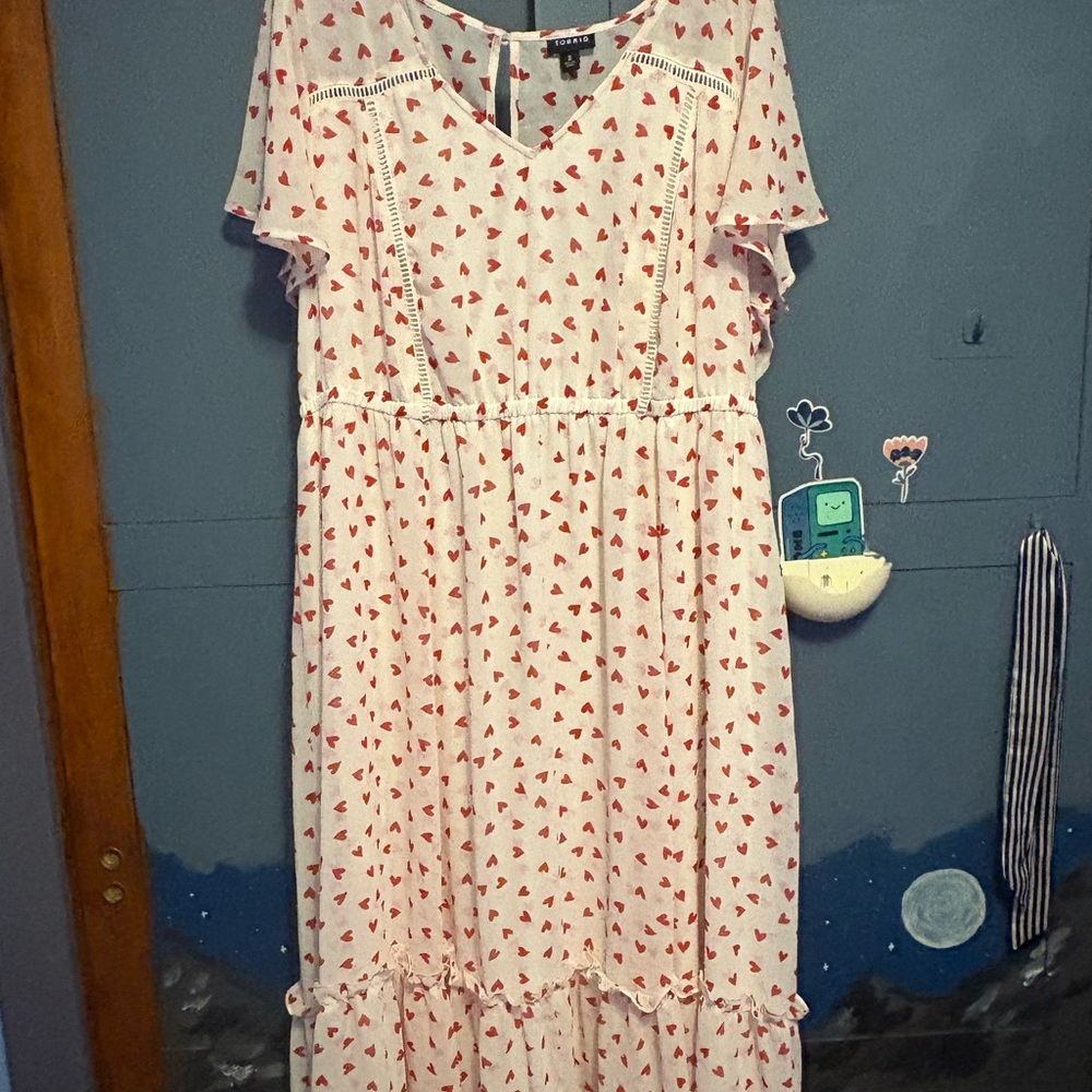 Torrid White Dress with Red Heart Print